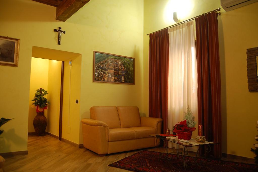 L'Arco Dei Sogni Hotel Malvagna Екстериор снимка